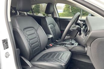 FORD FOCUS, , hi-res