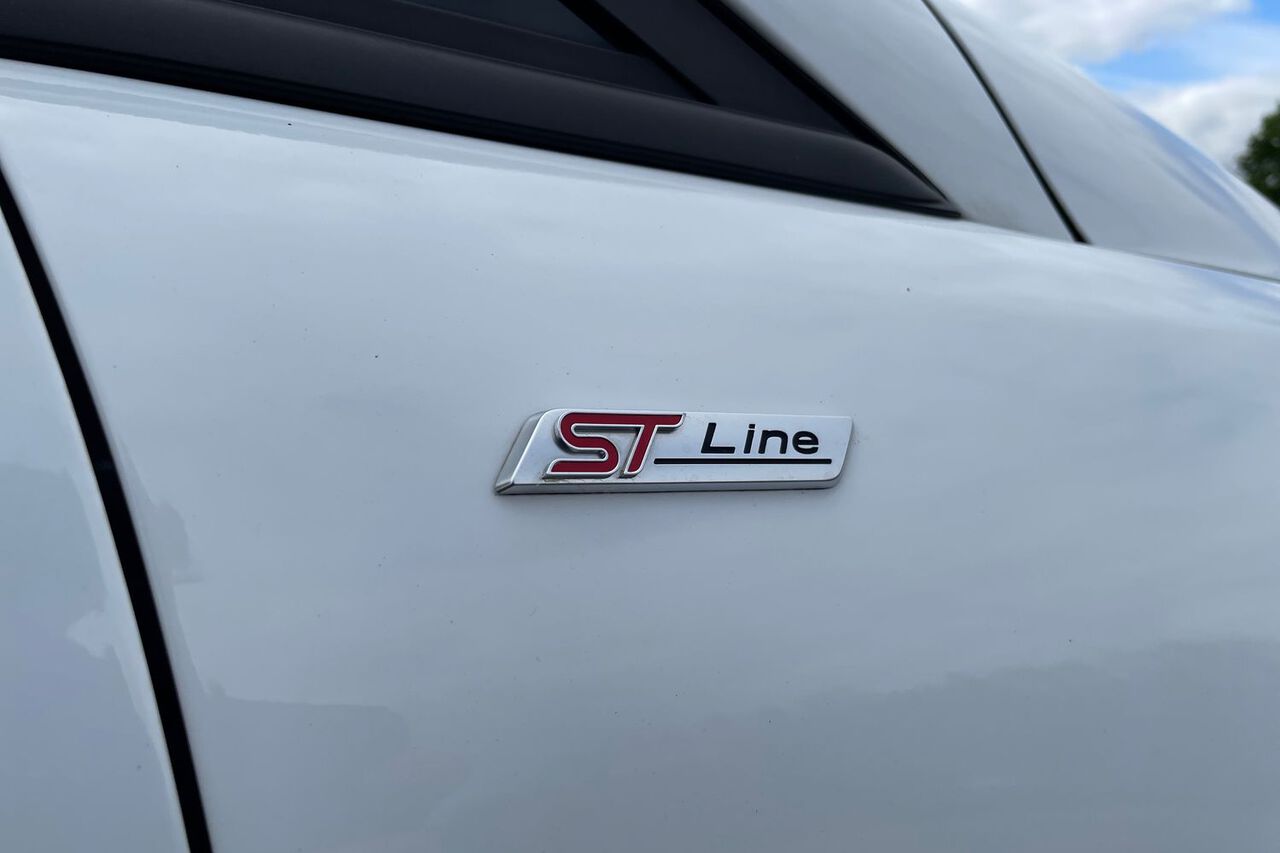 FORD FIESTA, , hi-res