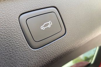 MG MOTOR UK HS, , hi-res