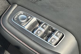 MG MOTOR UK HS, , hi-res