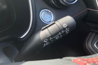 MG MOTOR UK HS, , hi-res