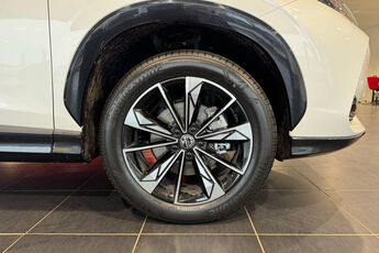 MG MOTOR UK HS, , hi-res