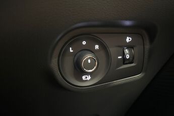 MG MOTOR UK MG4, , hi-res