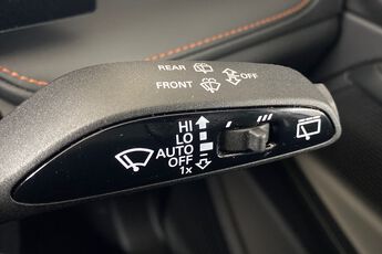 MG MOTOR UK HS, , hi-res