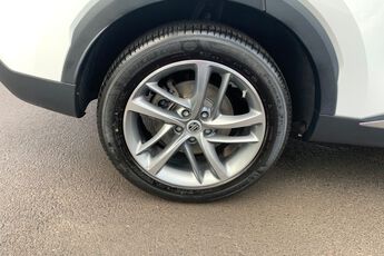 MG MOTOR UK HS, , hi-res