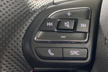 MG MOTOR UK HS, , hi-res