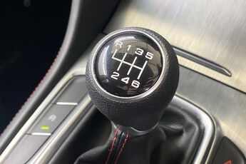 MG MOTOR UK HS, , hi-res