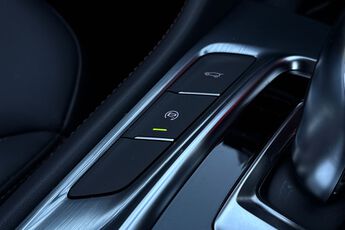 MG MOTOR UK HS, , hi-res