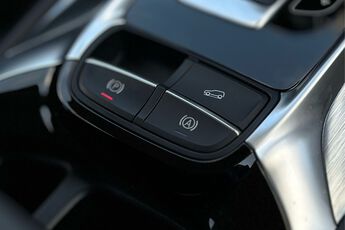 MG MOTOR UK HS, , hi-res