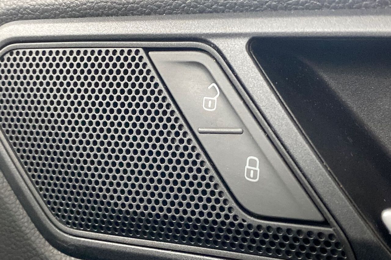 SEAT TARRACO, , hi-res