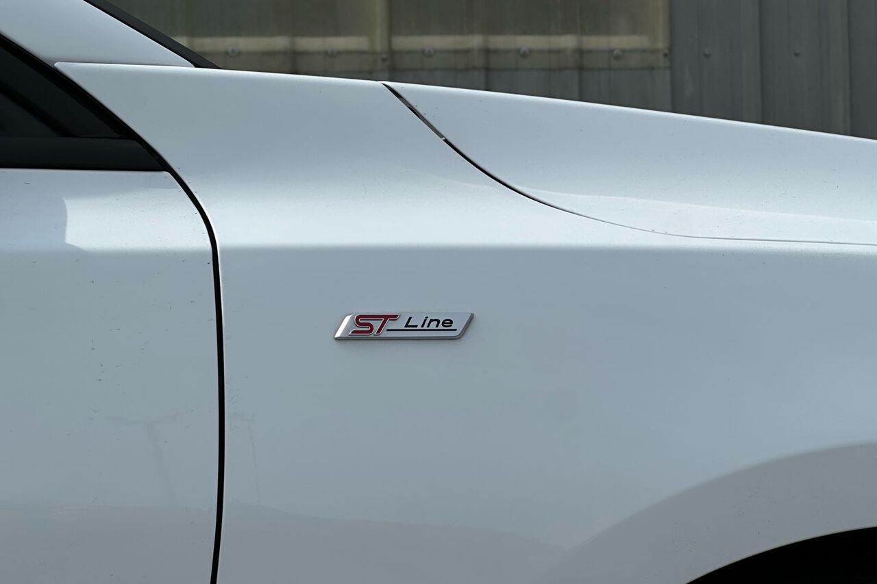 FORD FOCUS, , hi-res