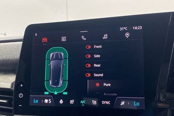 RENAULT MEGANE E-TECH, , hi-res