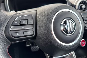 MG MOTOR UK HS, , hi-res