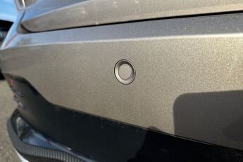 MG MOTOR UK HS, , hi-res