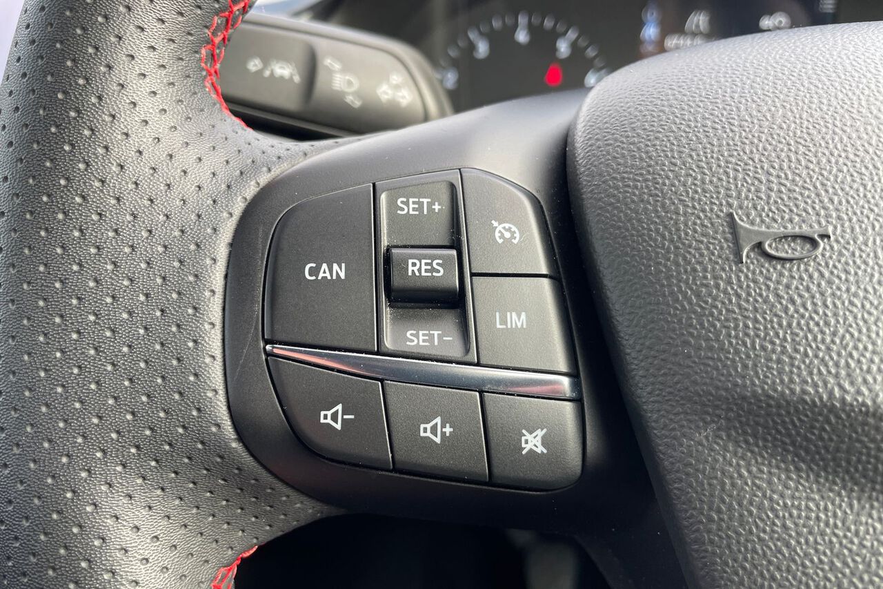 FORD FIESTA, , hi-res