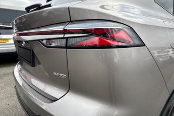MG MOTOR UK HS, , hi-res