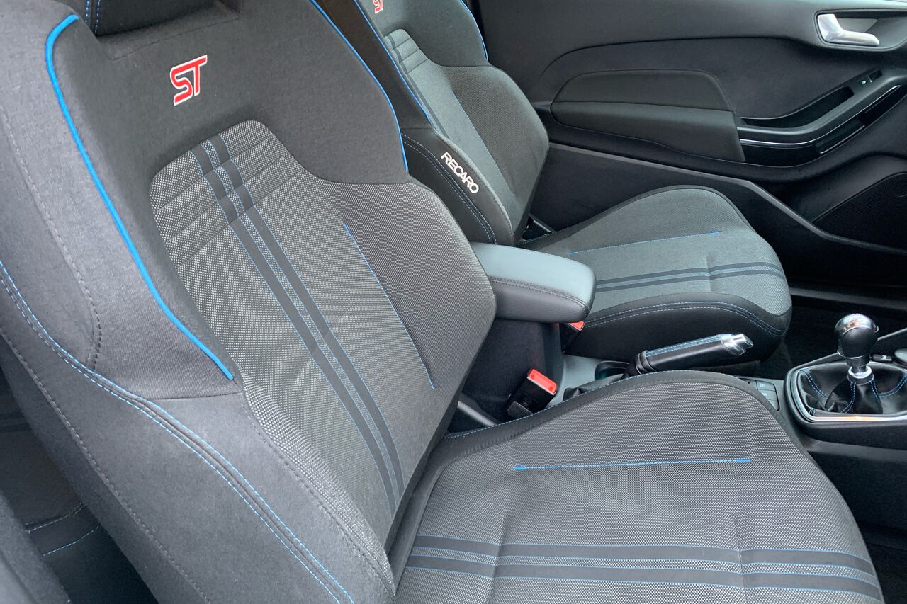 FORD FIESTA, , hi-res