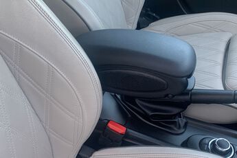 MINI HATCHBACK, , hi-res