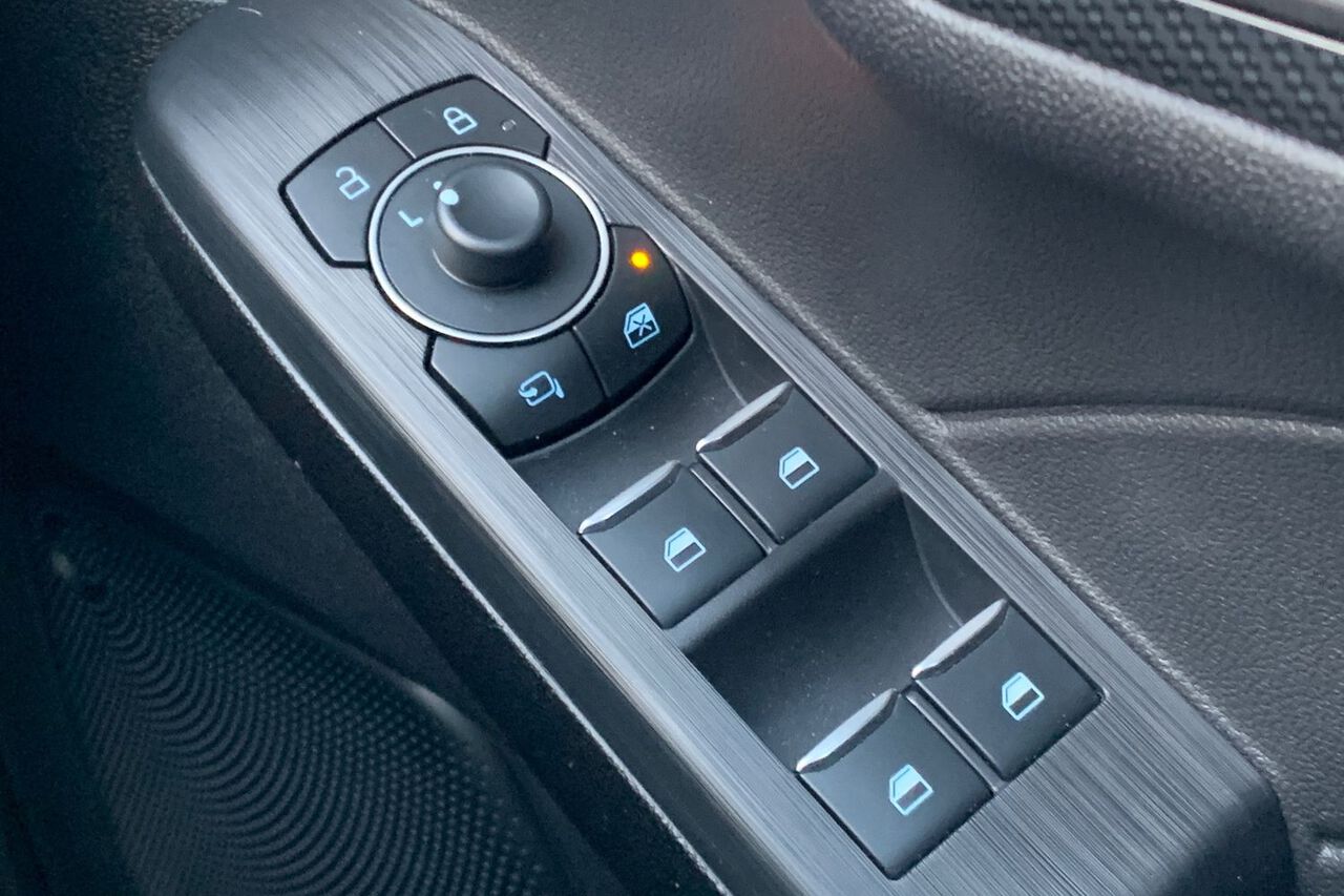 FORD KUGA, , hi-res