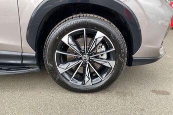 MG MOTOR UK HS, , hi-res