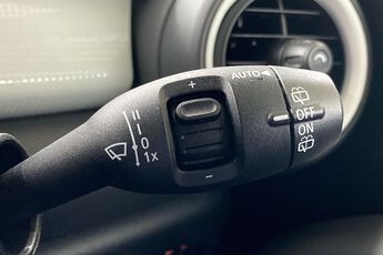 MINI HATCHBACK, , hi-res