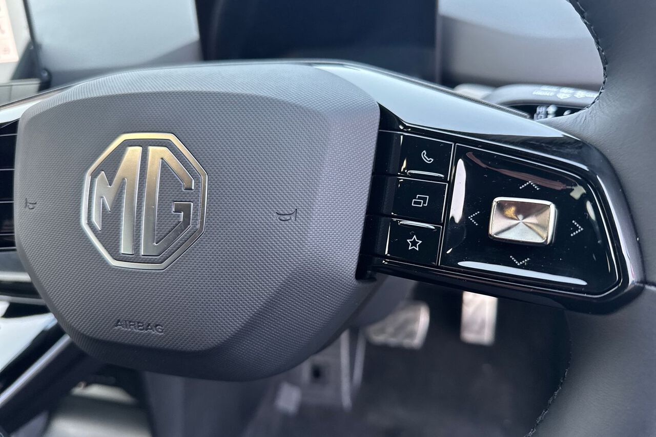 MG MOTOR UK MG4, , hi-res