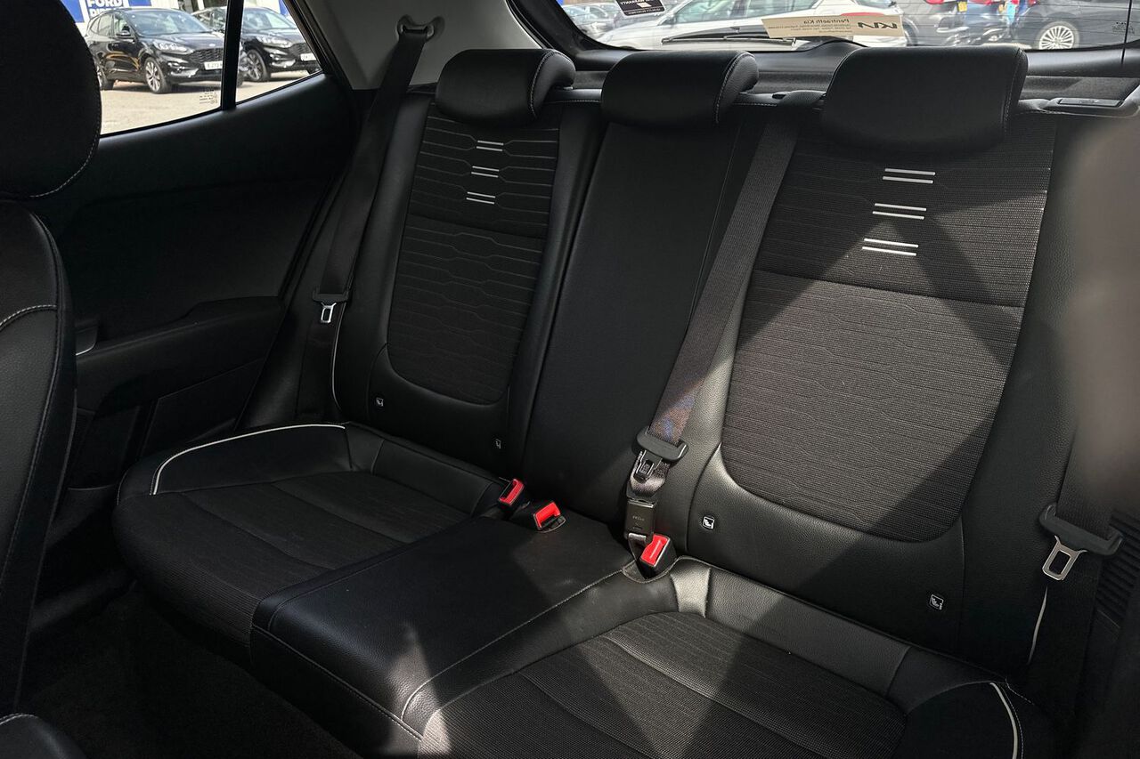 KIA STONIC, , hi-res