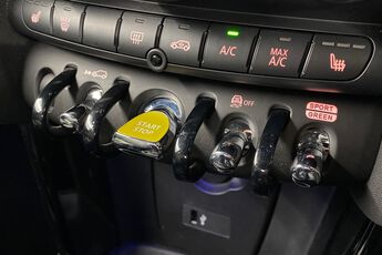 MINI HATCHBACK, , hi-res