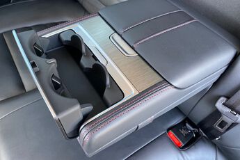 MG MOTOR UK HS, , hi-res