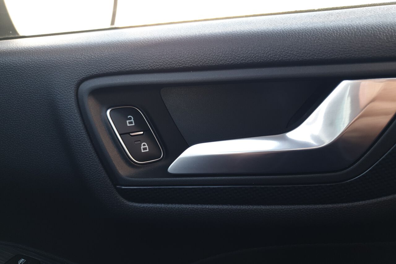 FORD KUGA, , hi-res