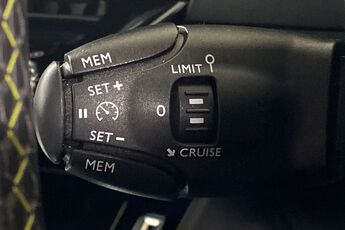 PEUGEOT 208, , hi-res