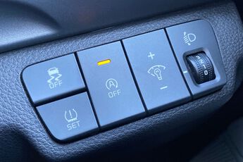 KIA STONIC, , hi-res