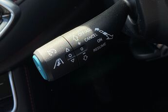 MG MOTOR UK HS, , hi-res