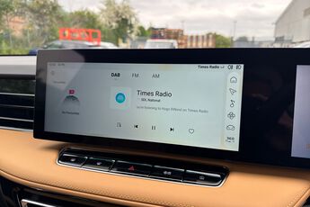 MG MOTOR UK HS, , hi-res