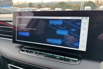 MG MOTOR UK HS, , hi-res