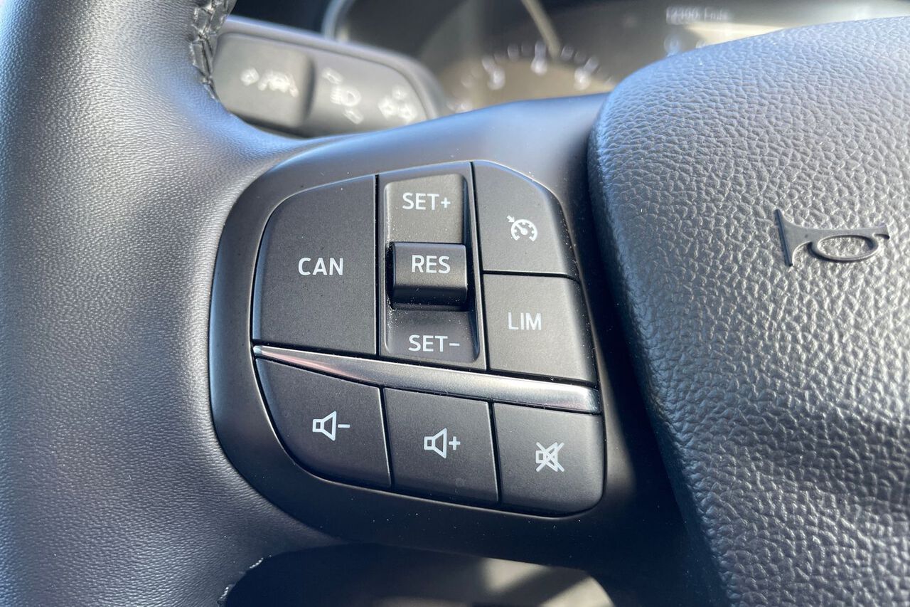FORD FOCUS, , hi-res