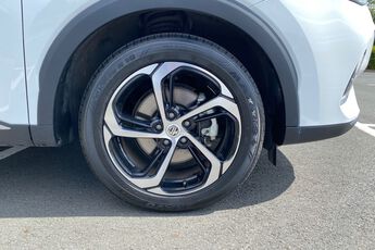MG MOTOR UK HS, , hi-res