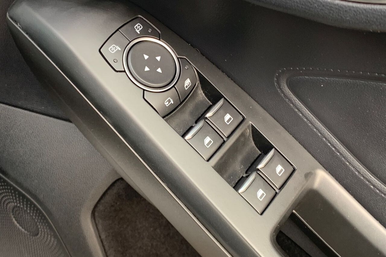 FORD FOCUS, , hi-res