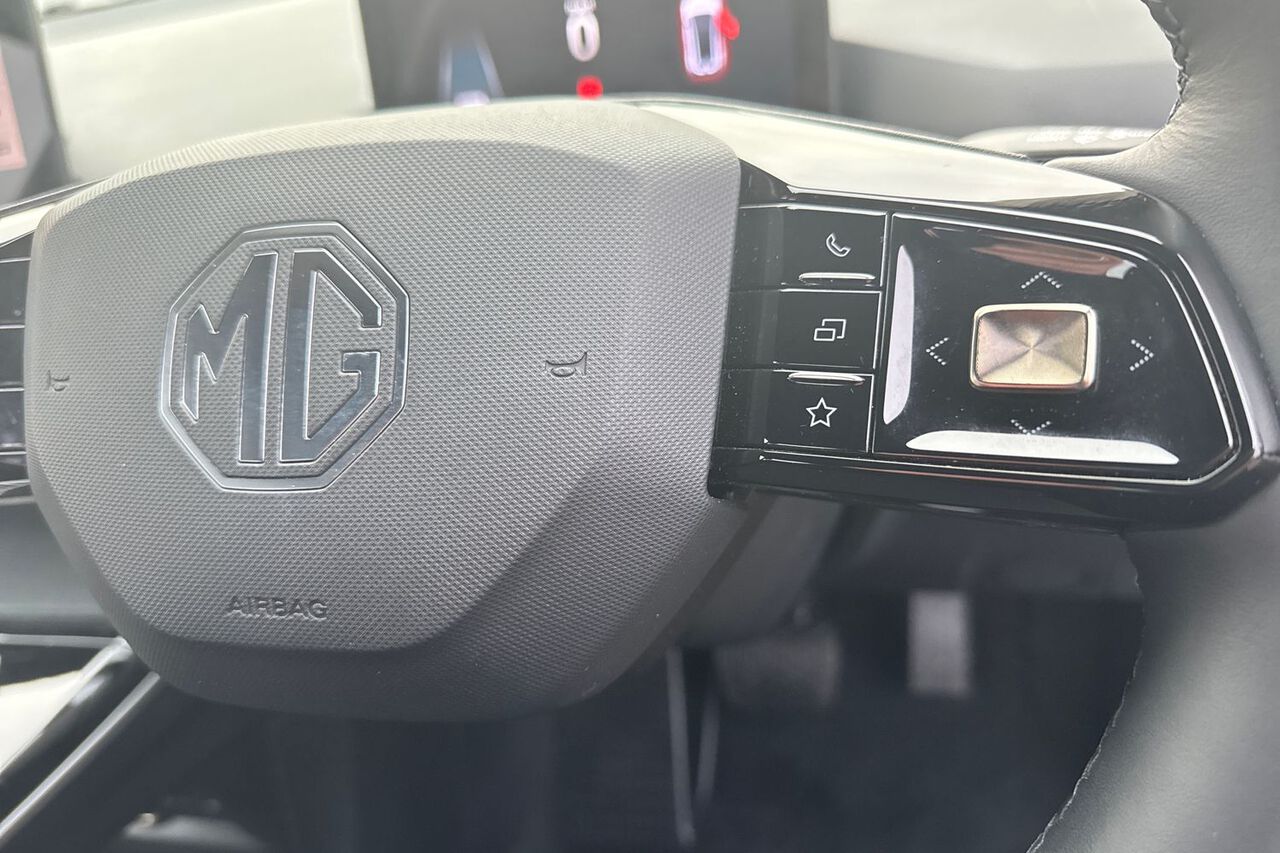 MG MOTOR UK MG4, , hi-res
