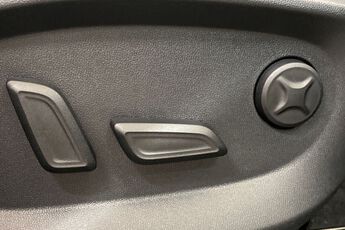 MG MOTOR UK HS, , hi-res