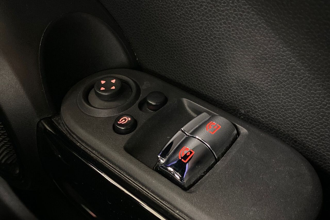 MINI HATCHBACK, , hi-res