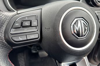 MG MOTOR UK HS, , hi-res