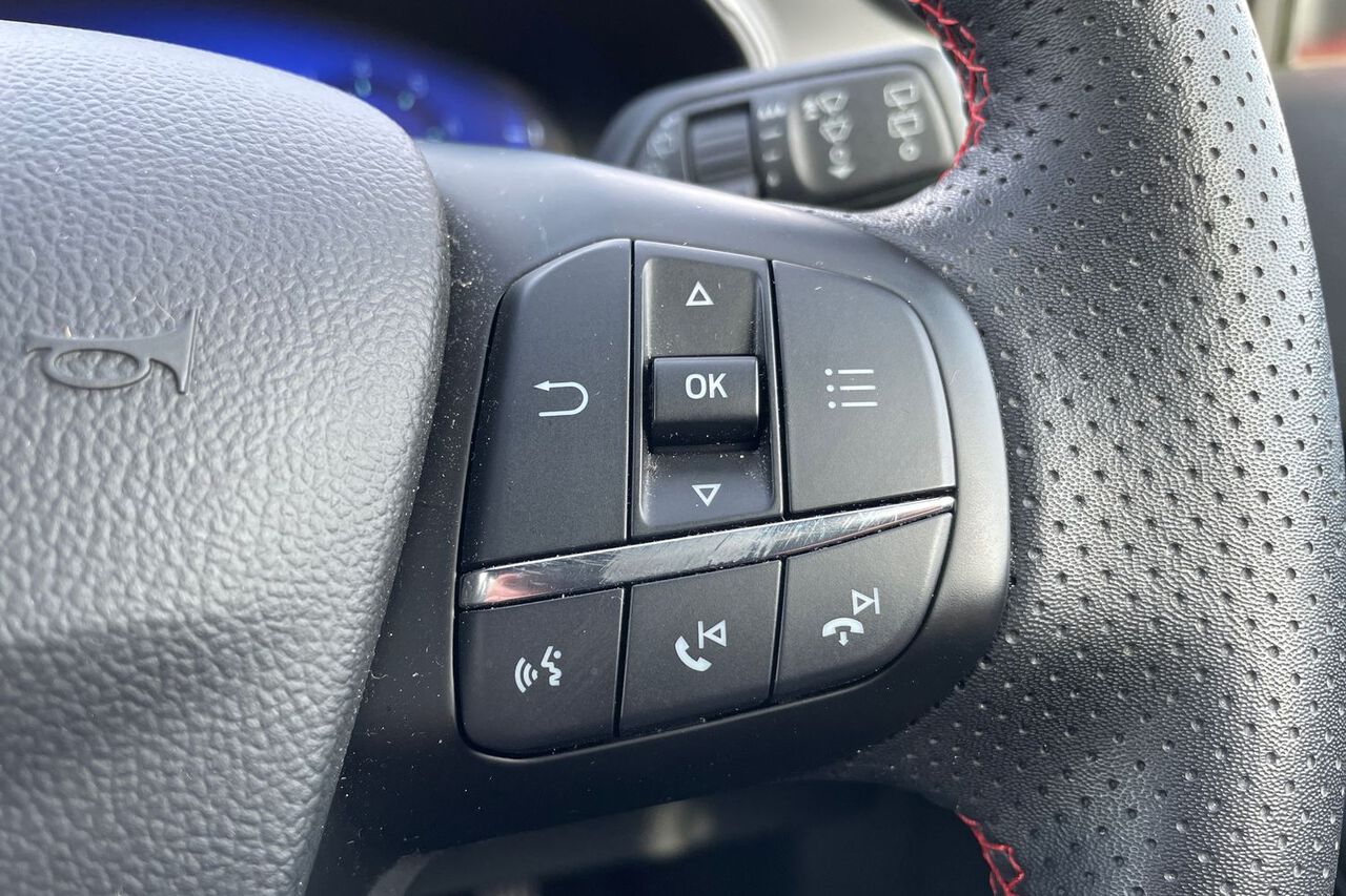 FORD FOCUS, , hi-res