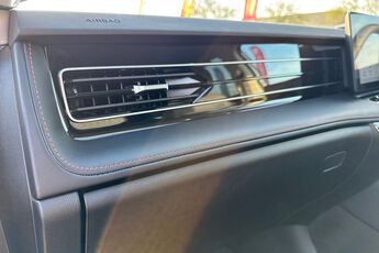 MG MOTOR UK HS, , hi-res