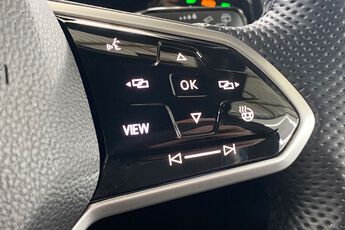 VOLKSWAGEN GOLF, , hi-res