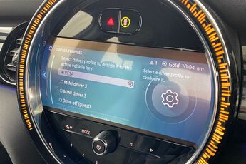 MINI HATCHBACK, , hi-res