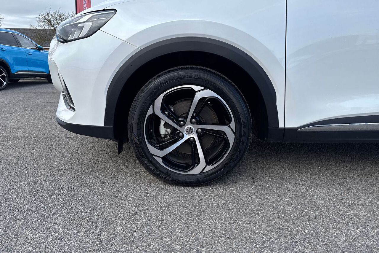 MG MOTOR UK HS, , hi-res