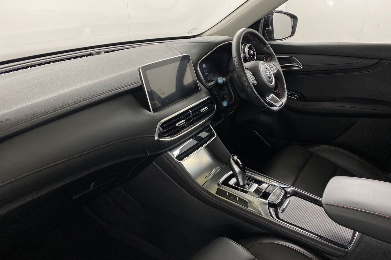 MG MOTOR UK HS, , hi-res