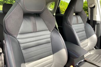 MG MOTOR UK HS, , hi-res