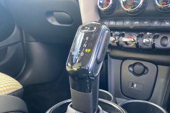MINI HATCHBACK, , hi-res